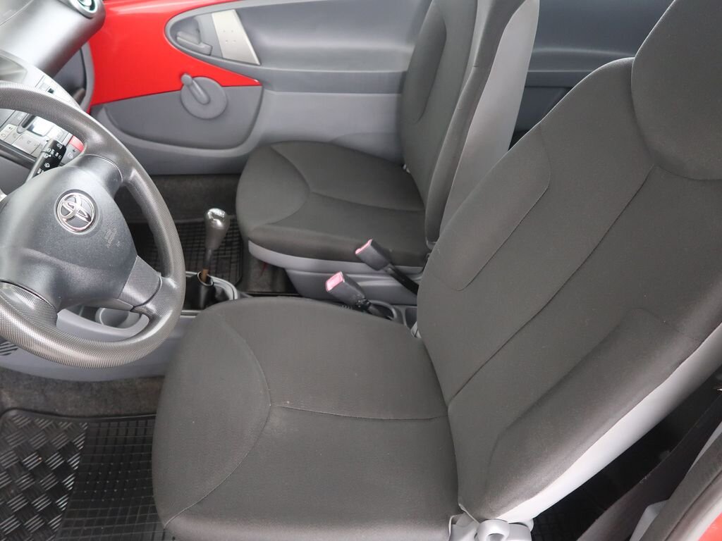 Toyota Aygo Hatchback 998,0 50 kw