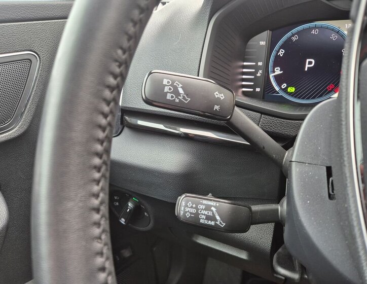 Škoda Karoq SUV 1,5 l 110 kw