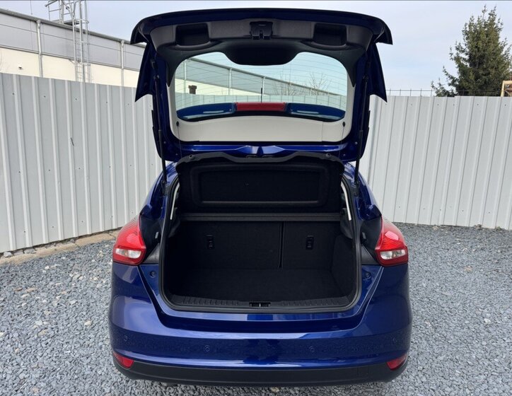 Ford Focus Hatchback 1,5 l 77 kw