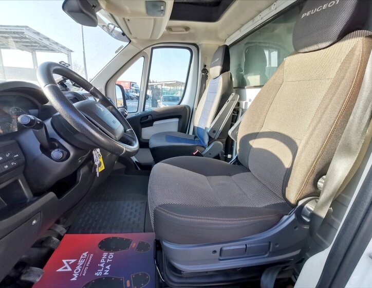 Peugeot Boxer Valník 2,2 l 110 kw