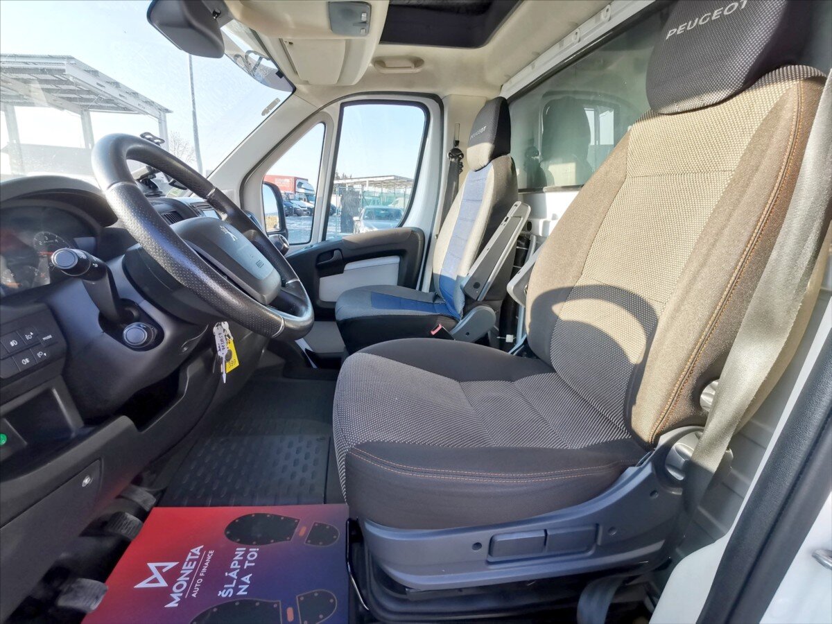 Peugeot Boxer Valník 2,2 l 110 kw
