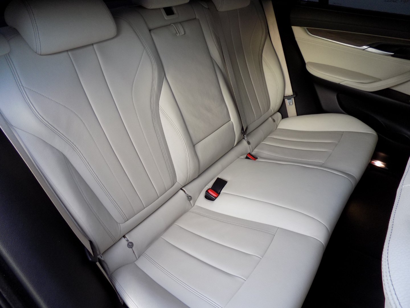 BMW X6 SUV / Terénní 3,0 l 190 kw