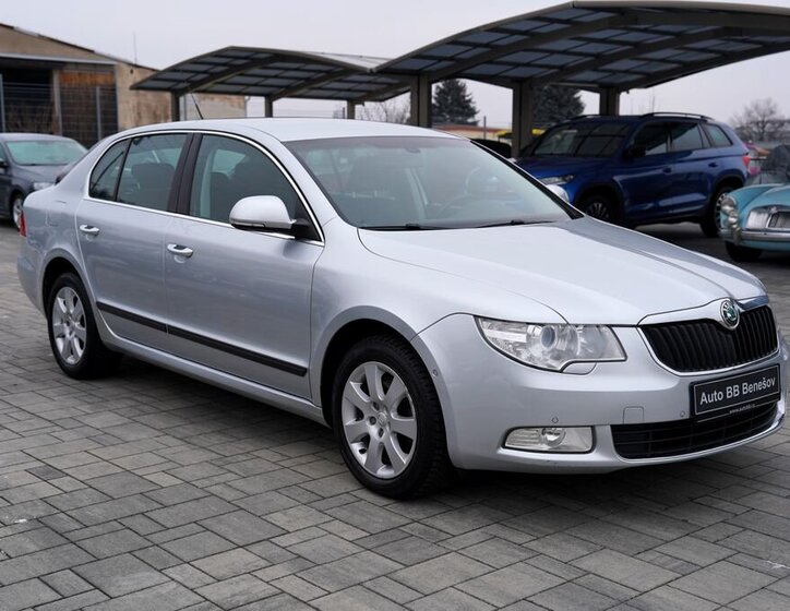 Škoda Superb Sedan 1,8 l 118 kw