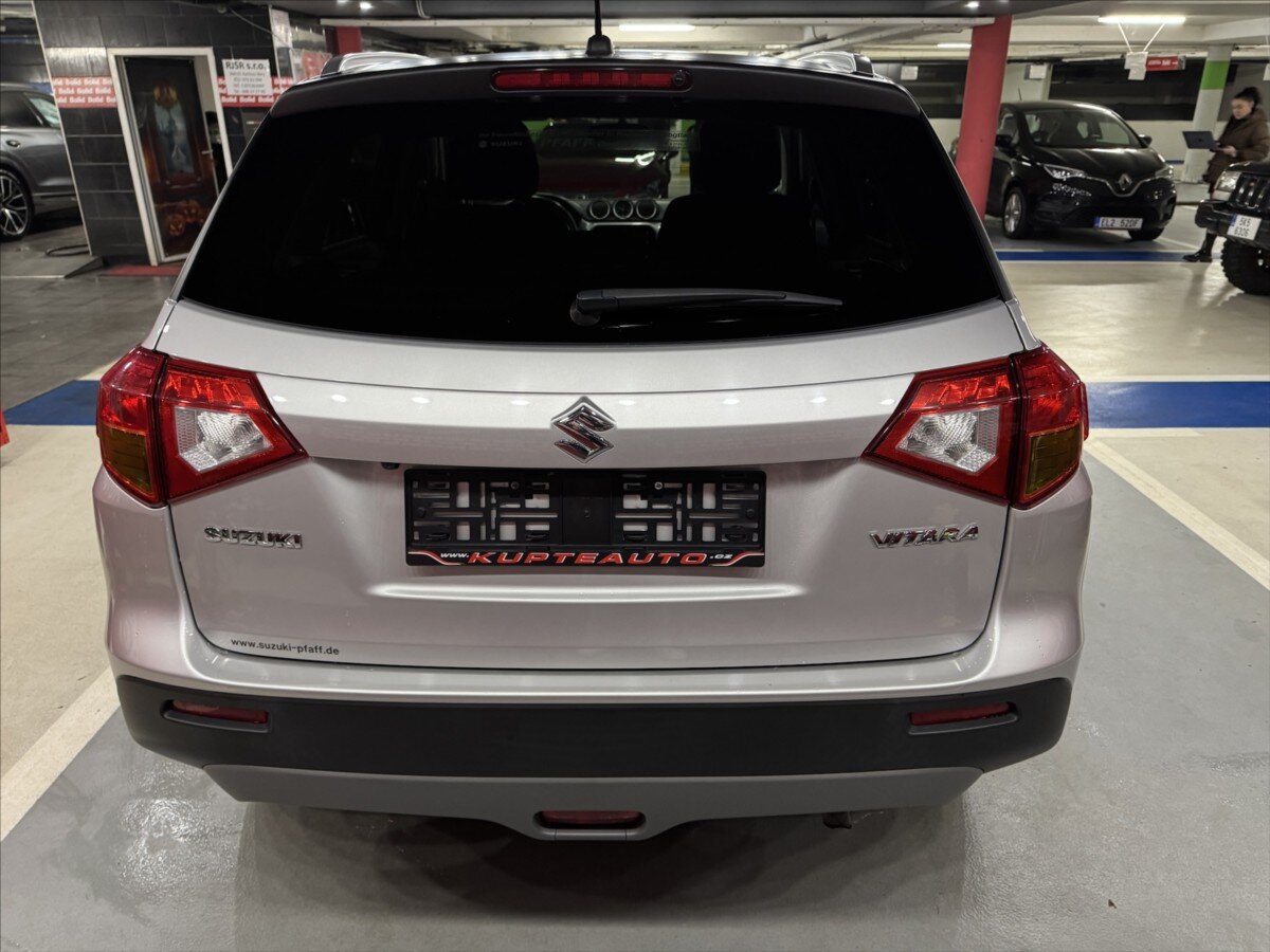 Suzuki Vitara SUV / Terénní 1,6 l 88 kw