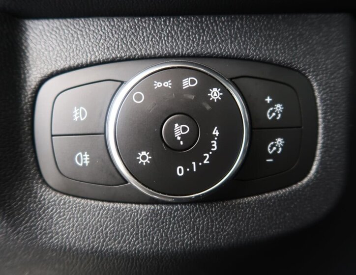 Ford Tourneo Courier VAN / Minibus 999,0 91 kw