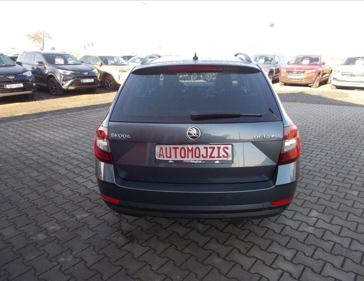 Škoda Octavia Kombi 1,6 l 85 kw
