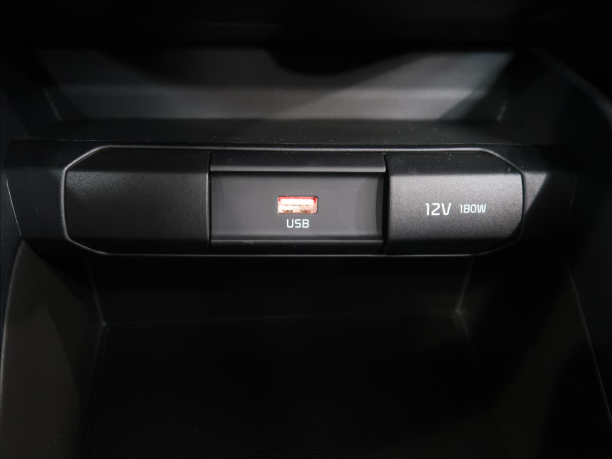 KIA Stonic SUV 1,2 l 57 kw