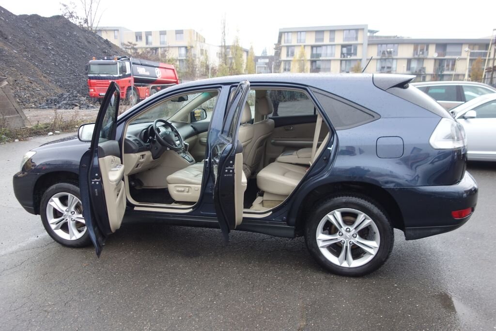 Lexus RX 400 SUV 3,3 l 155 kw
