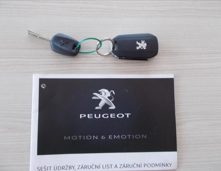 Peugeot 208 33