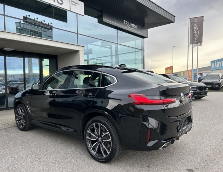 BMW X4 10