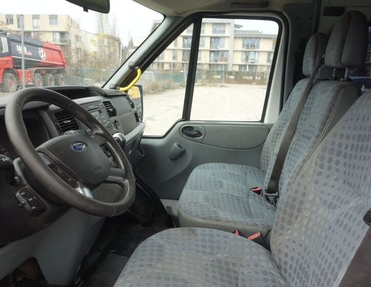 Ford Transit 12