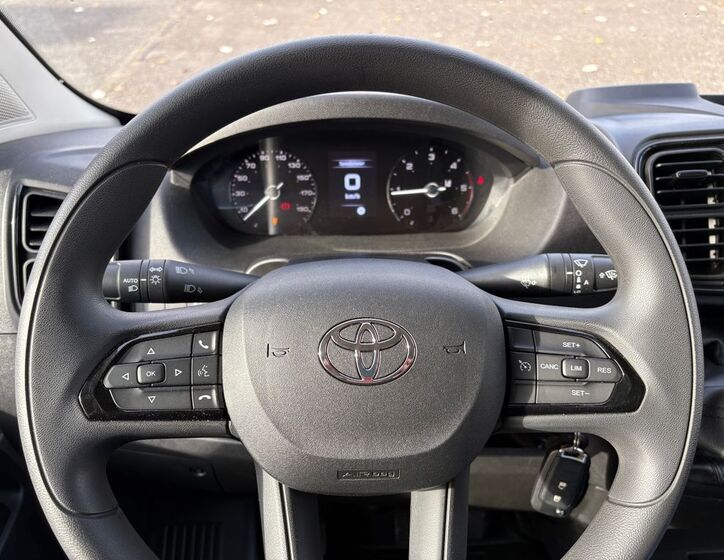 Toyota Proace Max 13