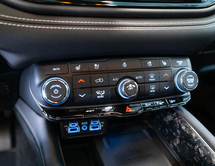 Dodge Durango SUV / Terénní 6,4 l 355 kw