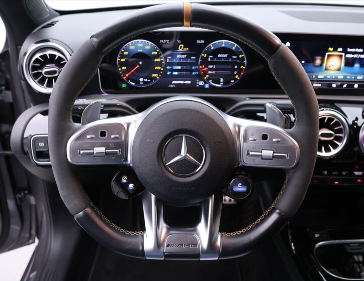 Mercedes-Benz Třídy A Hatchback 2,0 l 310 kw