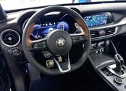 Alfa Romeo Stelvio SUV / Terénní 2,0 l 206 kw