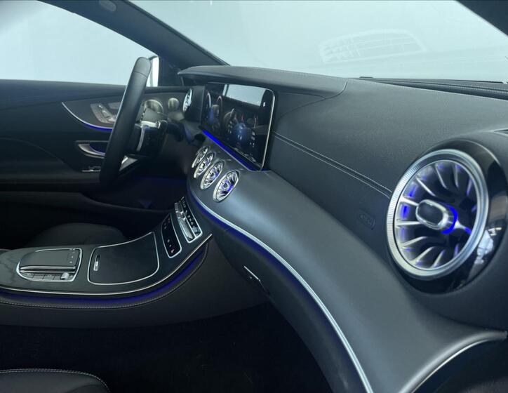 Mercedes-Benz Třídy E 17