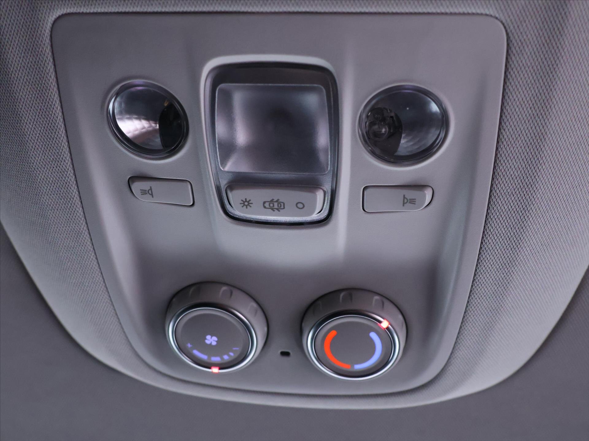 Peugeot Traveller Kombi 2,0 l 130 kw