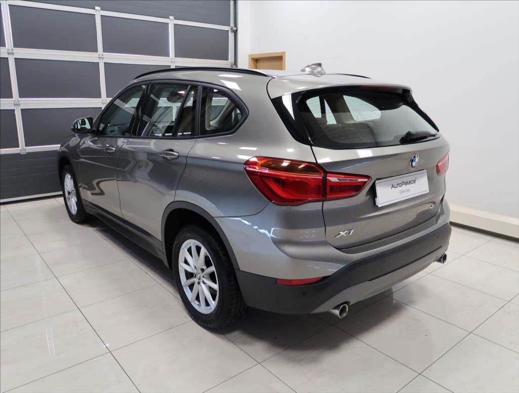 BMW X1 SUV 2,0 l 110 kw