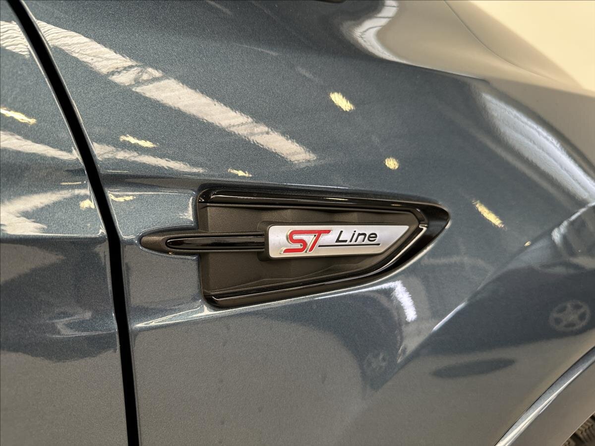 Ford Kuga SUV 1,5 l 110 kw