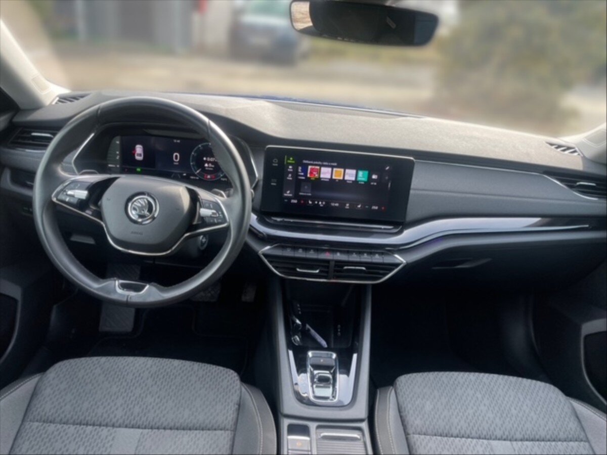 Škoda Octavia Sedan / Limuzína 1,5 l 110 kw