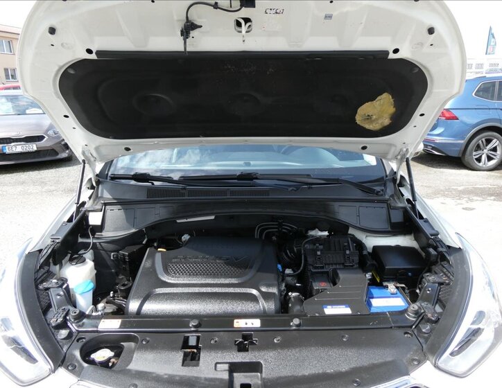 Hyundai Grand Santa Fe 43