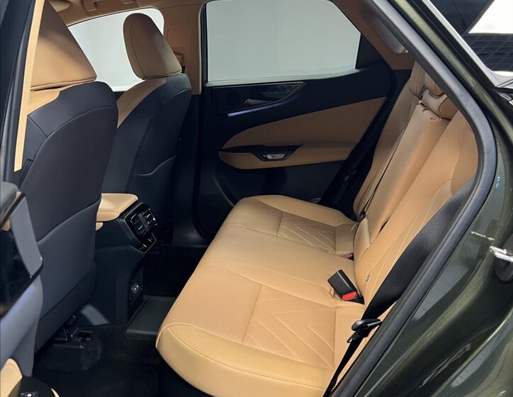 Lexus NX 450h plus SUV / Terénní 2,5 l 227 kw