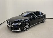 Audi S8 Sedan / Limuzína 4,0 l 420 kw