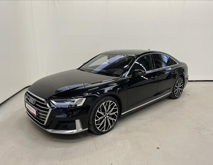 Audi S8 Sedan / Limuzína 4,0 l 420 kw