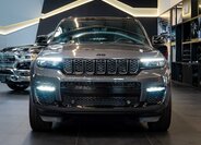 Jeep Grand Cherokee 11