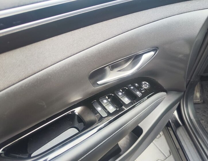 Hyundai Tucson SUV 1,6 l 169 kw