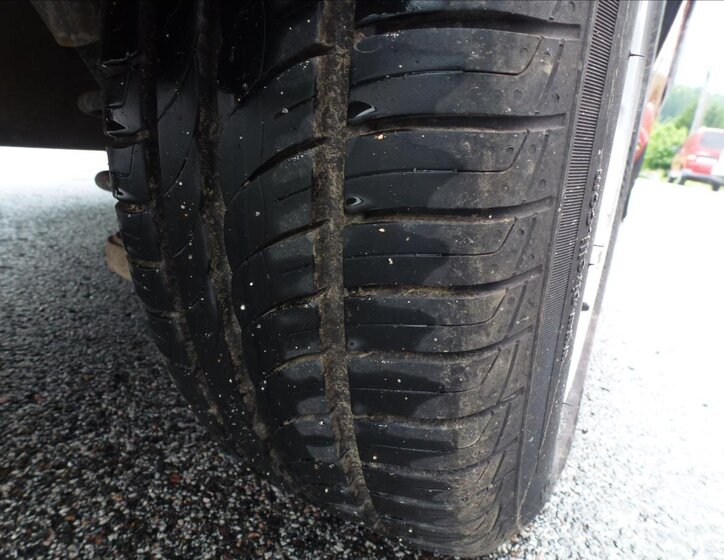 Opel Combo Skříň 1,2 l 66 kw