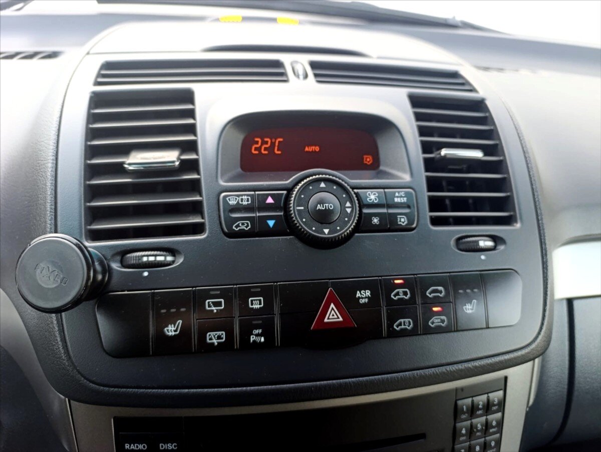 Mercedes-Benz Viano MPV 3,0 l 165 kw