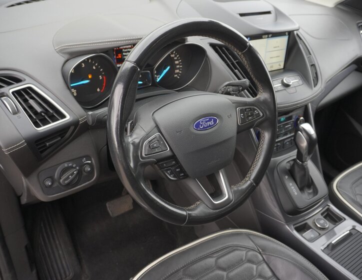 Ford Kuga 12