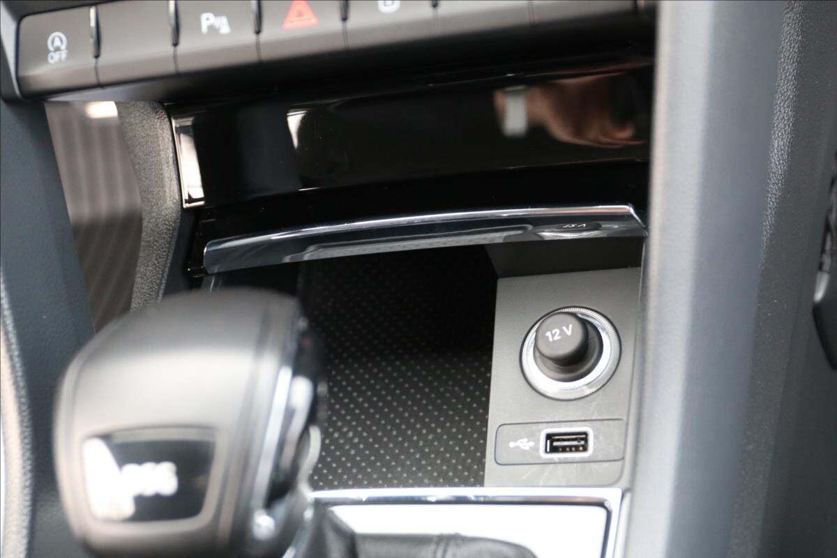 Škoda Karoq Kombi 1,6 l 85 kw