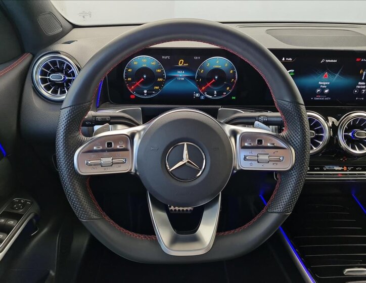 Mercedes-Benz GLB SUV 1,3 l 120 kw