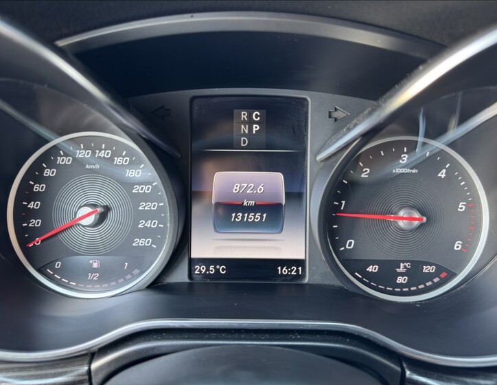 Mercedes-Benz Třídy V 32