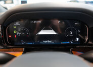 Jeep Grand Wagoneer SUV 6,4 l 351 kw