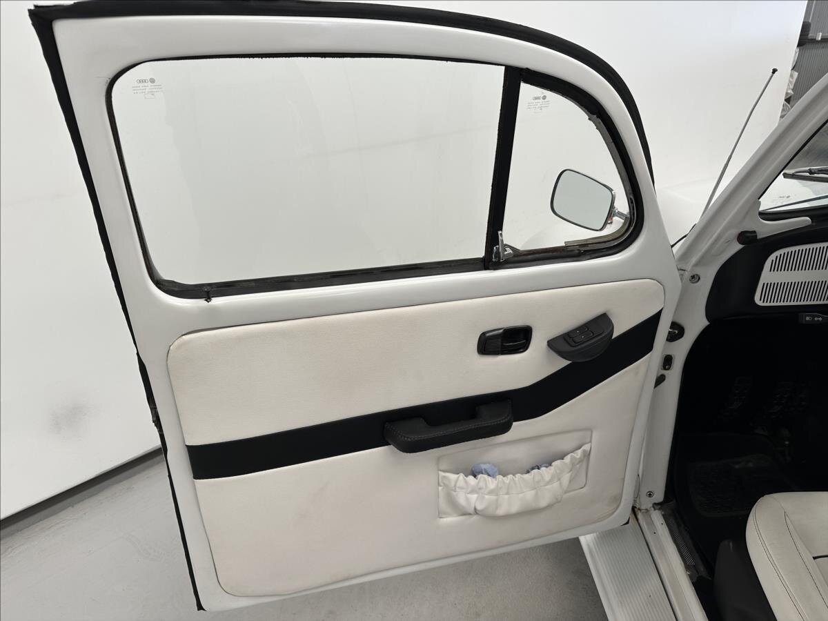 Volkswagen Beetle Kupé 1,3 l 32 kw