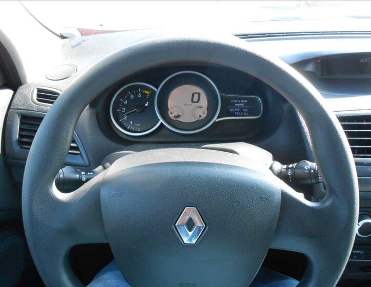 Renault Mégane Hatchback 1,6 l 74 kw