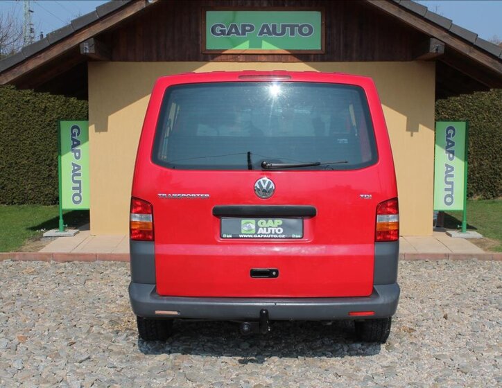 Volkswagen Transporter Kombi 2,5 l 96 kw