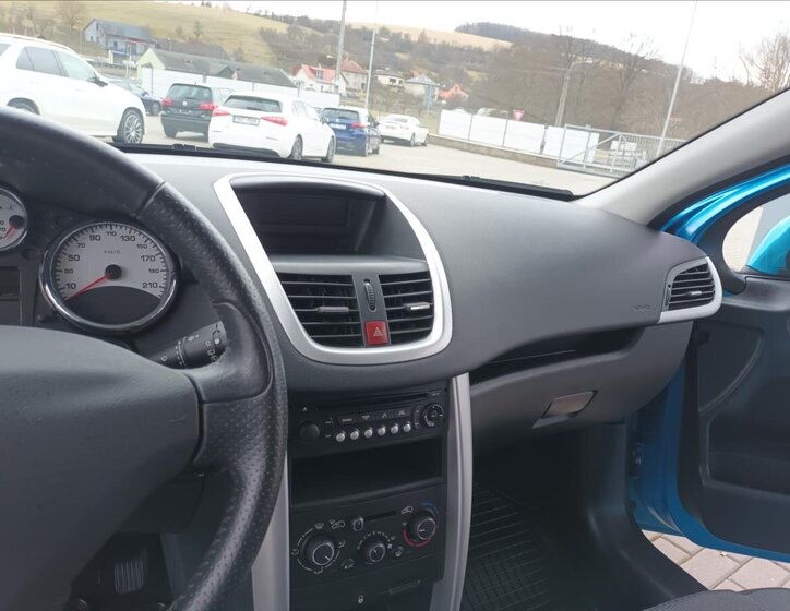 Peugeot 207 Kombi 1,4 l 54 kw