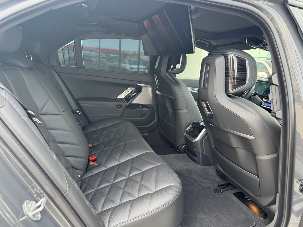 BMW Řada 7 Sedan / Limuzína 3,0 l 210 kw