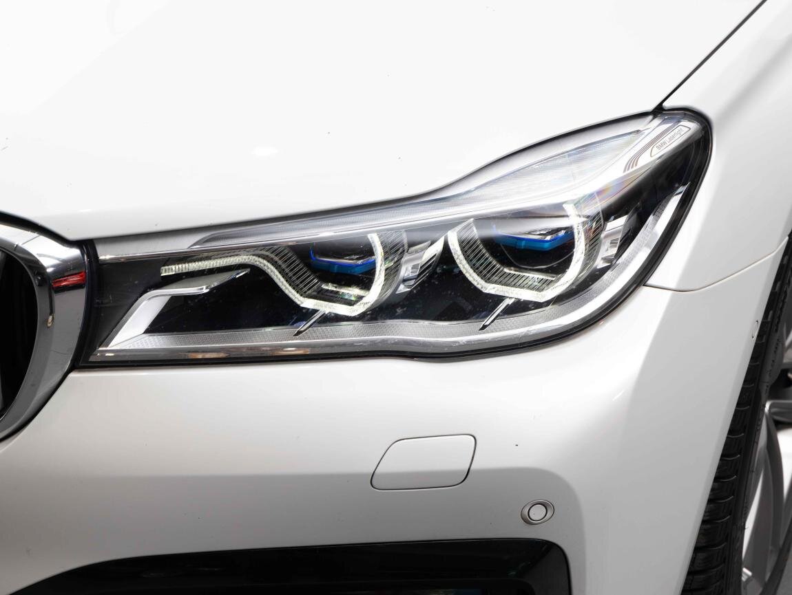 BMW Řada 7 Sedan 4,4 l 330 kw