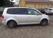 Volkswagen Touran Kombi 1,4 l 110 kw