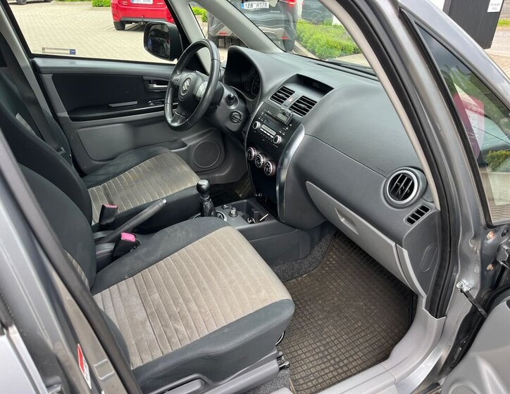 Suzuki SX4 SUV / Terénní 1,6 l 79 kw