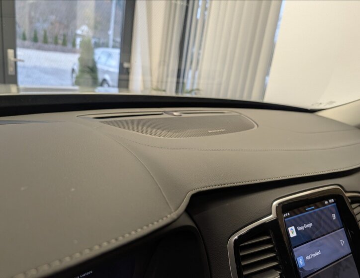 Volvo XC90 Ostatní 2,0 l 335 kw