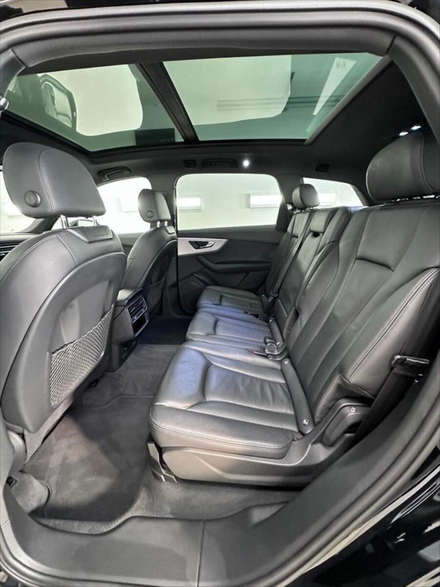 Audi Q7 SUV 0,0 0