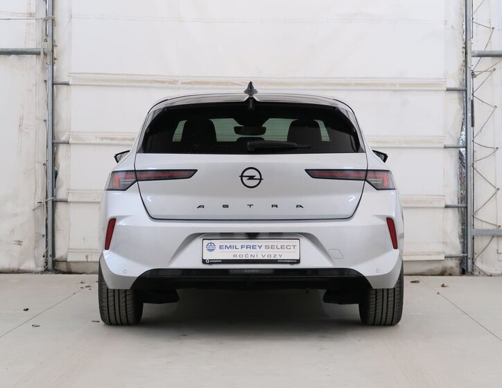 Opel Astra Hatchback 1,2 l 96 kw