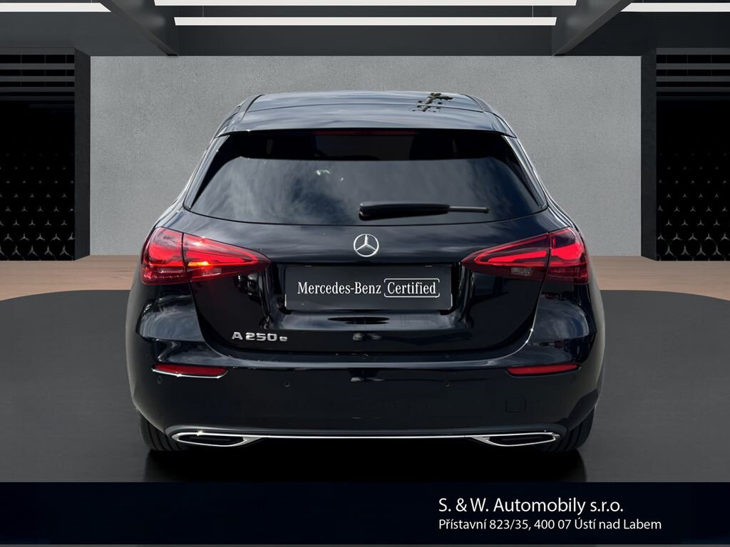 Mercedes-Benz Třídy A Hatchback 1,3 l 120 kw