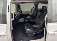 Chrysler Pacifica 21